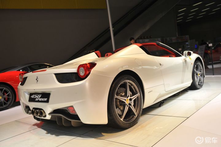 【法拉利458敞篷版图片】-易车网bitauto.com
