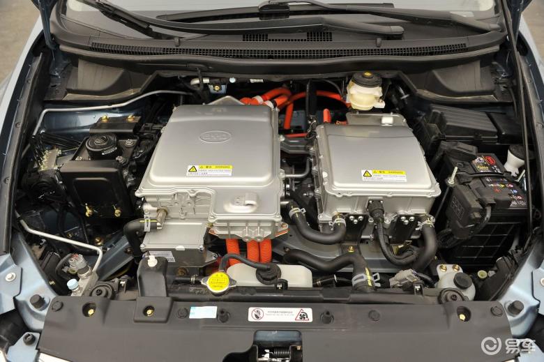 【比亚迪E62011款先行者 纯电动发动机汽车图