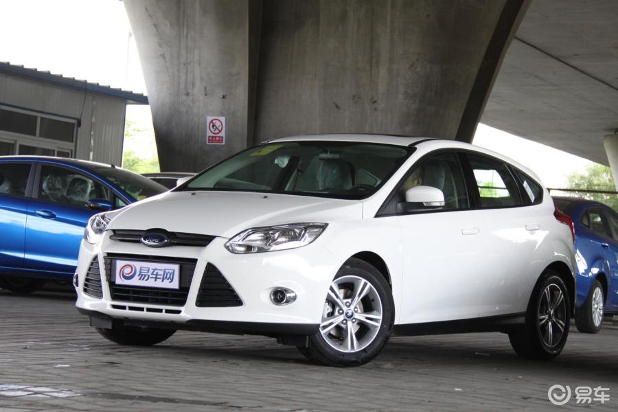 【福克斯两厢2012款1.6L 手动 舒适型前45度(