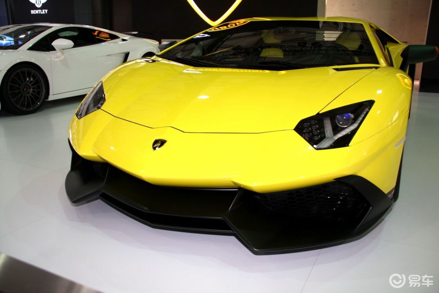 兰博基尼AVENTADOR车展