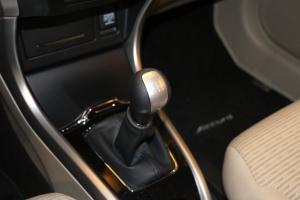 【1.8的排量1.6的价格1.5的油耗2.0的空间_新