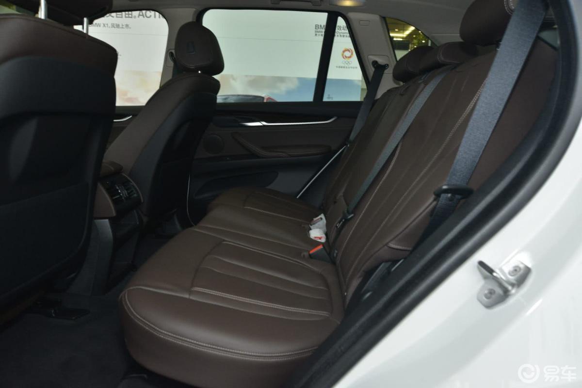 【宝马x52014款xdrive35i 领先型后排空间体验汽车-】