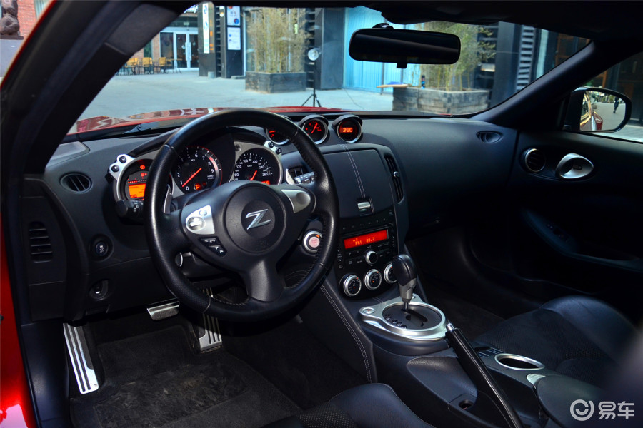 日产370z(进口) 完整内饰图