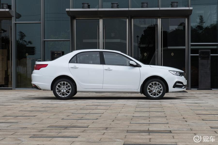 【吉利远景2018款1.5L 手自一体 尊贵型正侧车