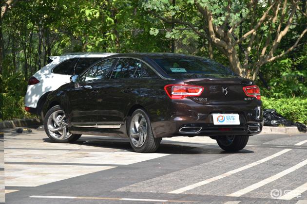 外观 侧后45度车头向左水平