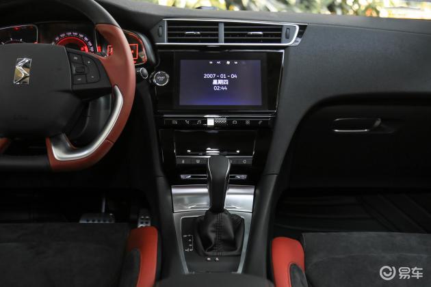 内饰 中控台整体