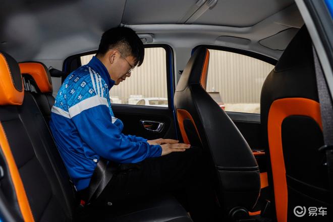 英格兰对巴拿马哪个足球厉害