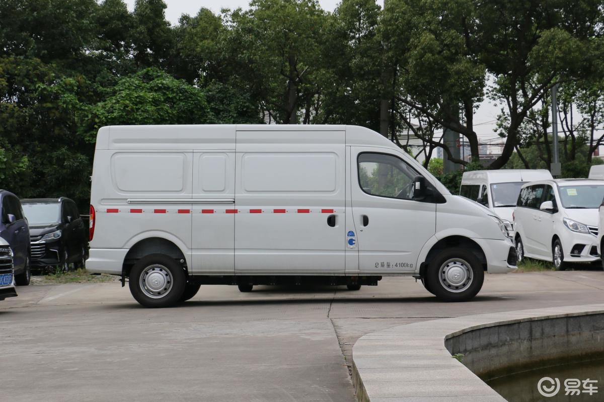 【上汽maxus ev802019款纯电动物流车(盲窗版) 长轴中顶 71kwh 2/3座