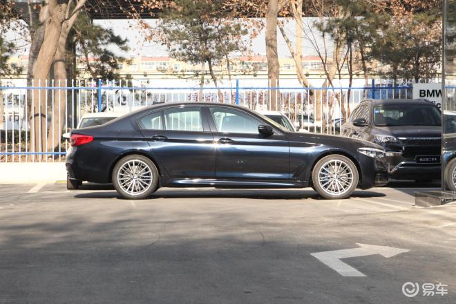 2020款 宝马5系(进口) 525i m运动套装 直降4.70万