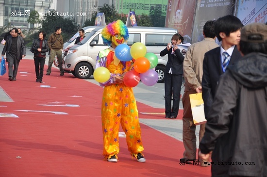 2011年12月3日-5日,相信车展让余姚市民可以充分享受到汽车的饕餮盛宴