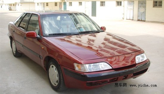 简介:大于贵族是韩国汽车制造商大宇1990至1997年间生产的一款中型车
