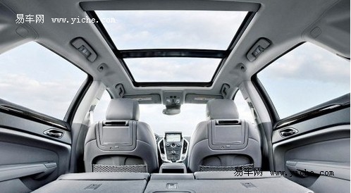 最大 凯迪拉克 适合 天窗/凯迪拉克SRX拥有同级SUV中最大的天窗