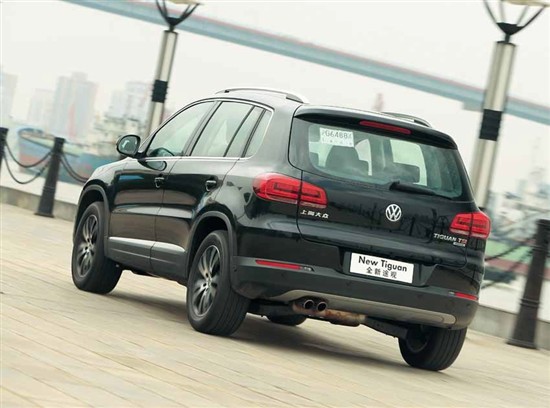 940a0f40-42e0-4df8-b658-951533c05506_550