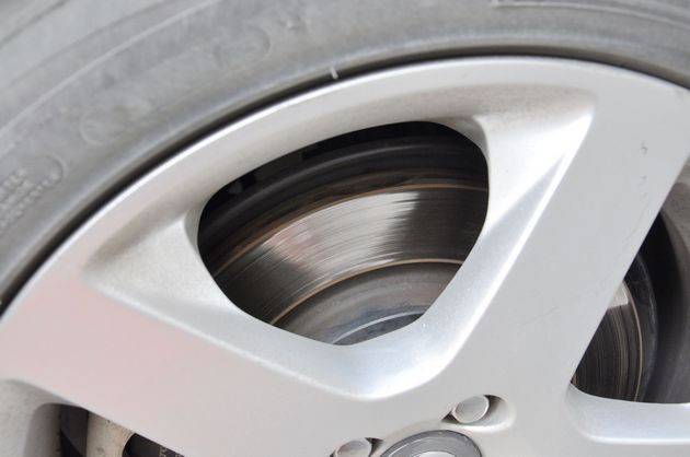 【图文】真是实心盘 验证沃尔沃亚太S60L的后