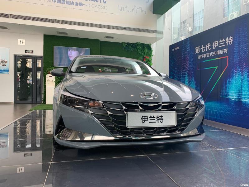 伊兰特 2021款 1.5l lux尊贵版