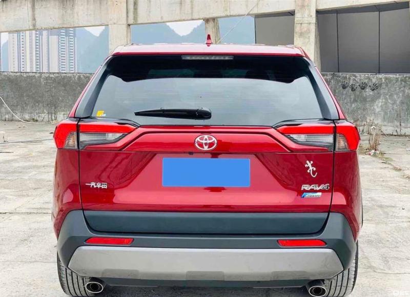 rav4荣放 2021款 2.0l cvt 两驱 风尚版