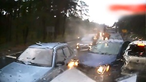 【视频】爆笑!泰国某品牌轮胎搞笑广告_行业视