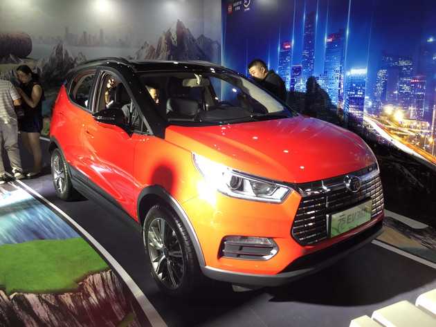 比亚迪元EV360正式上市 售7.99-9.99万元\/等速下续航达360km