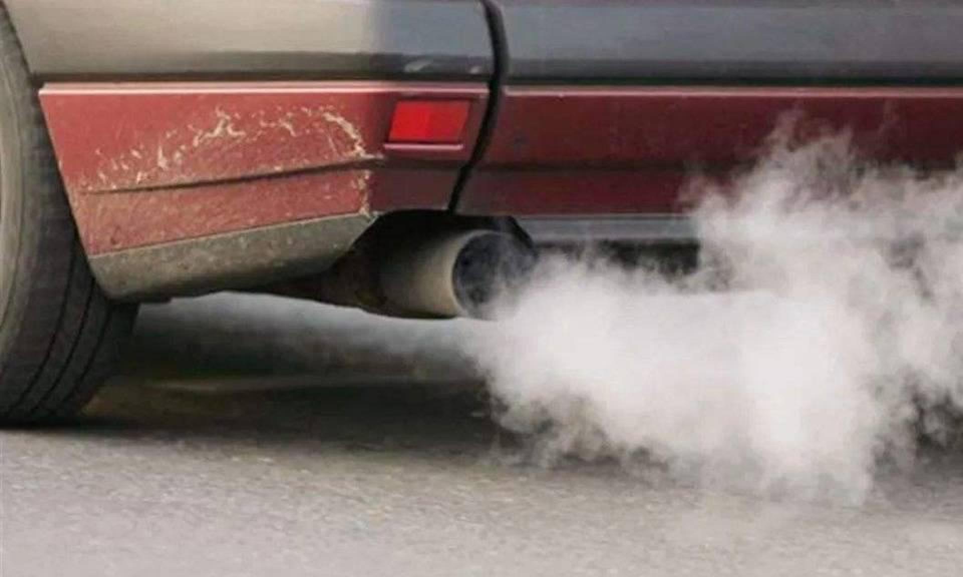 汽车排气管冒烟说明什么?原因有这些,不注意后果可能很严重!