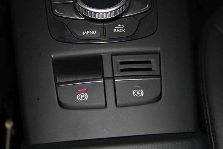 a3 2014款 sportback 35tfsi 豪华型