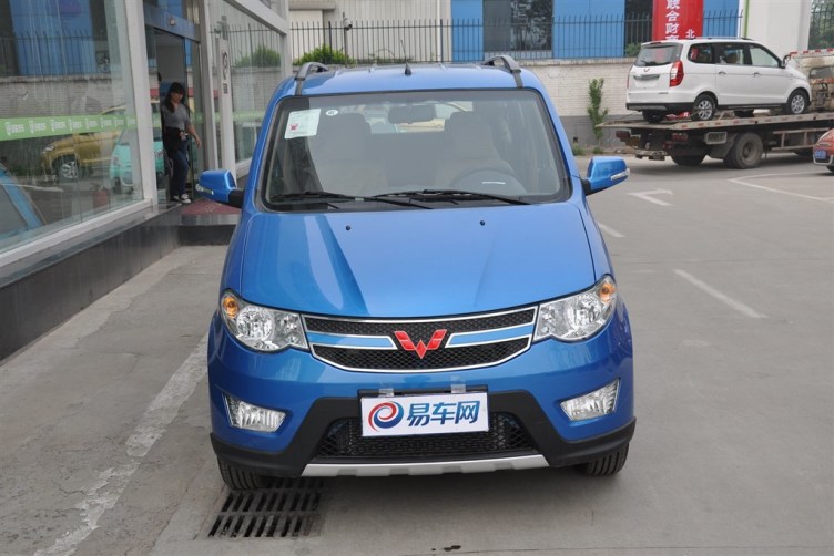 五菱宏光s 2013款 1.5l s 手动 豪华型