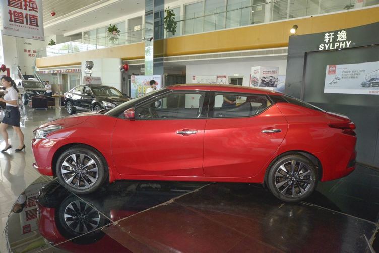 蓝鸟 2016款 1.6l cvt 智酷版