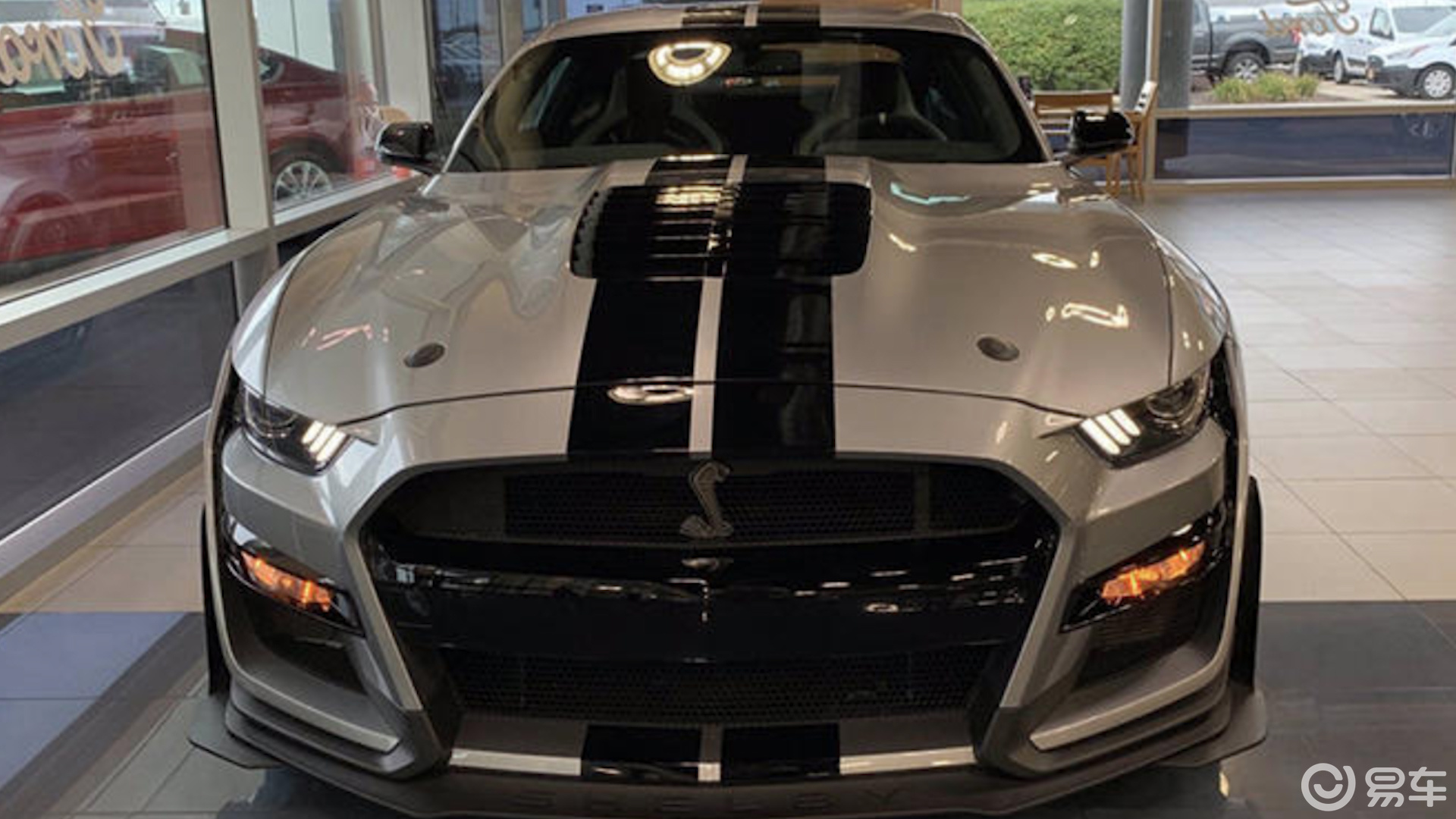 福特野马谢尔比gt500海外实拍 搭载5.2升v8发动机
