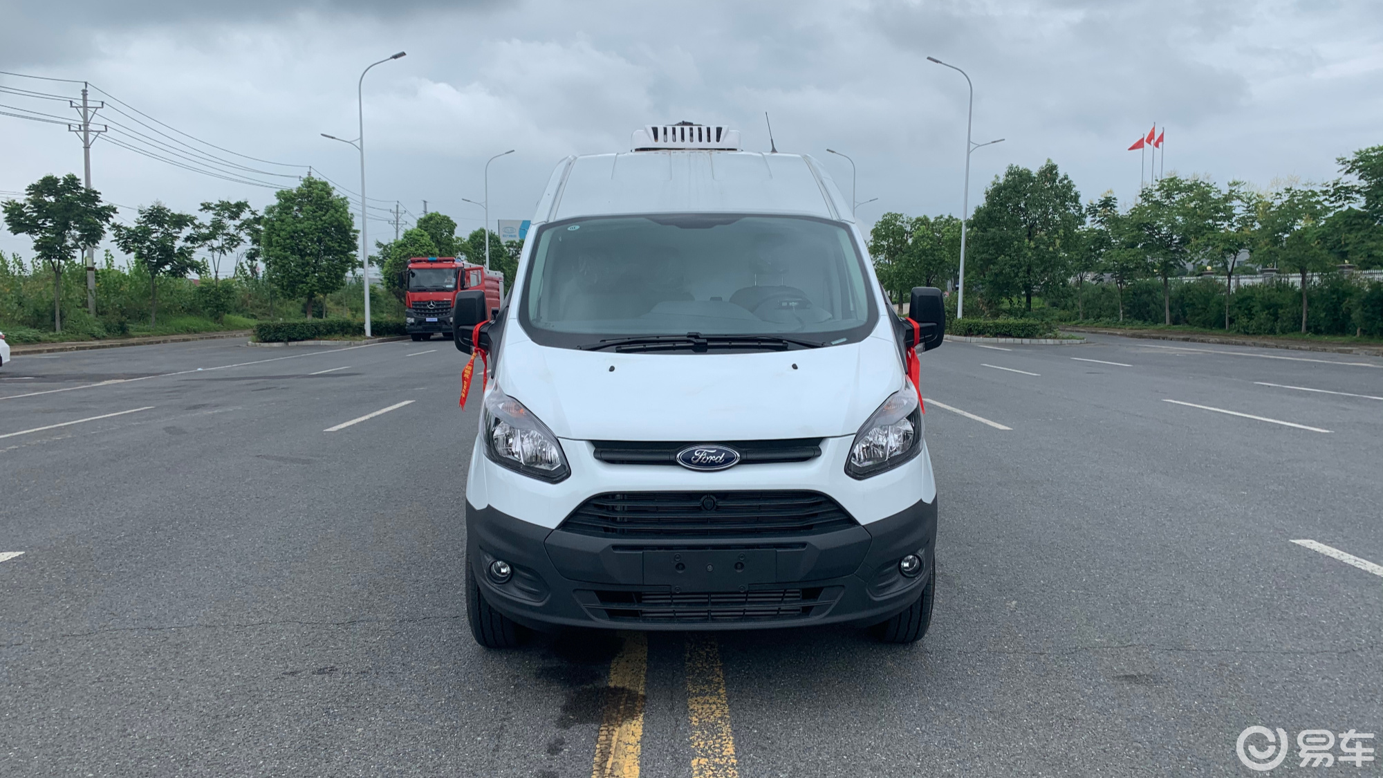 福特全顺面包疫苗运输冷链车,小型面包运输药品疫苗祖国抗疫必胜