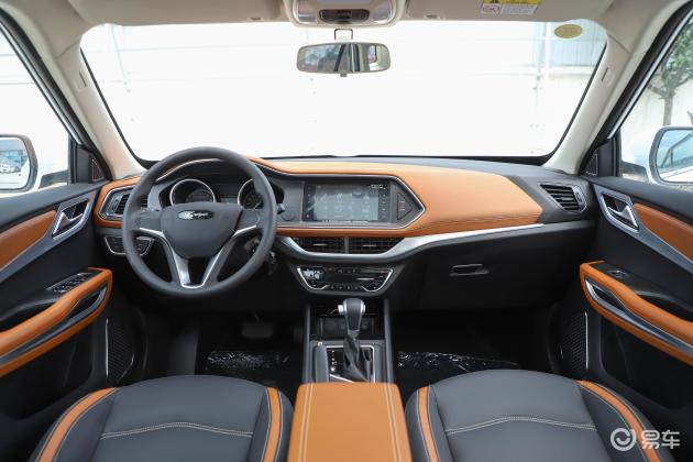 众泰t300内饰-轴距-胎压-易车