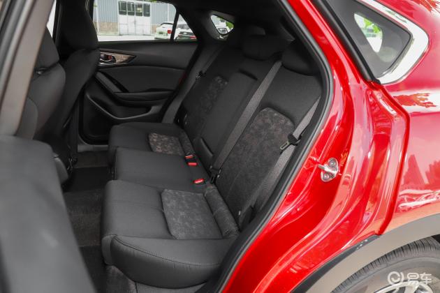 4升级-后排-驻车-易车