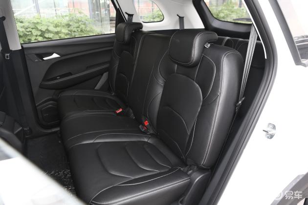 宝骏530驾驶座-后排-驻车-易车