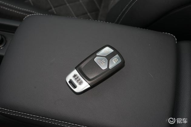 奥迪rs 4车头-座椅-气囊-易车