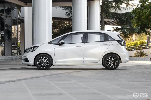 10 3万级也能有高级感靠颜值就能成爆款 易车 10 3万级也能有高级感靠颜值就能成爆款 易车