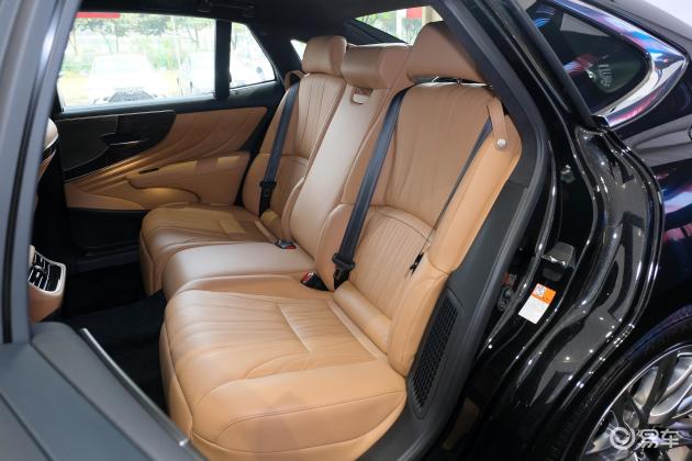 雷克萨斯ls内饰-后排-发动机-易车
