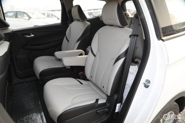 宝骏730座椅-后排-驻车-易车