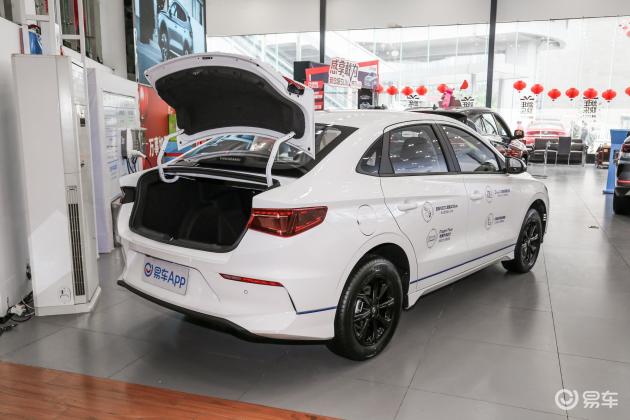 比亚迪e3车尾-座椅-气囊-易车