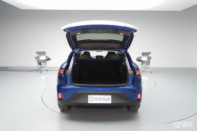 赛力斯sf5车尾-座椅-气囊-易车