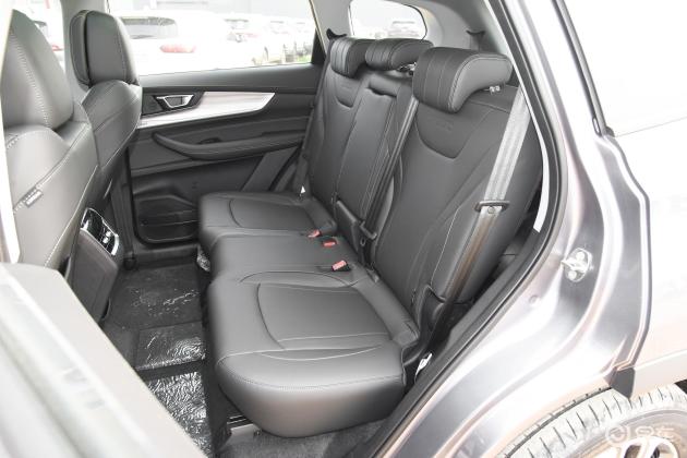 瑞虎8内饰-后排-驻车-易车