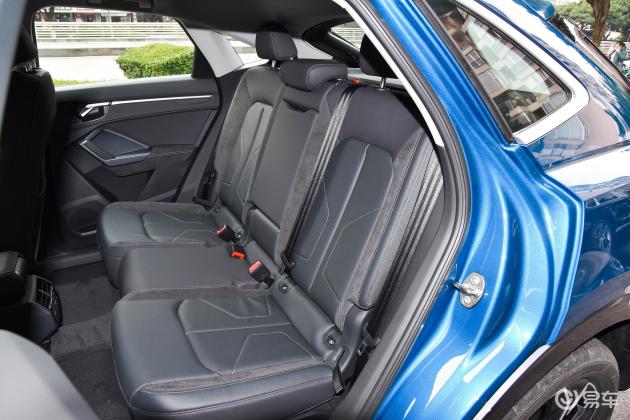 奥迪q3sportback车尾座椅气囊