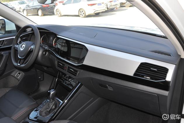 探岳内饰-后排-雷达-易车