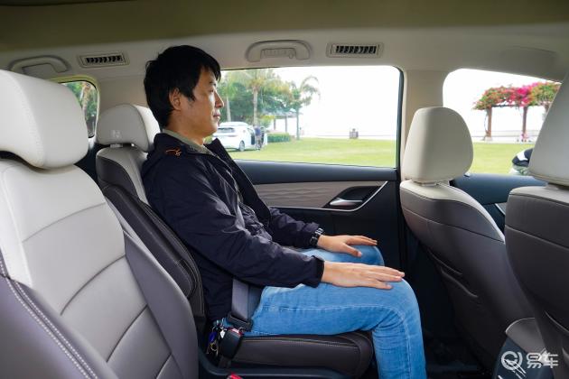 宋max新能源车尾-座椅-气囊-易车