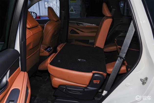 当前位置:>易车>英菲尼迪qx60车灯摘要>摘要详情>英菲尼迪qx60后排