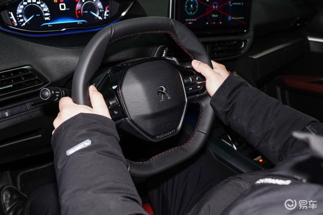 标致4008车尾-方向盘-气囊-易车