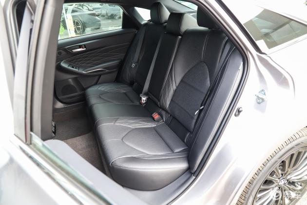 亚洲龙安全系统-后排-发动机-易车