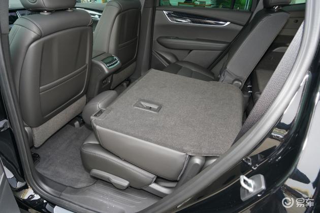 >易车>凯迪拉克xt6车身摘要>摘要详情>凯迪拉克xt6后备厢空间表现还算