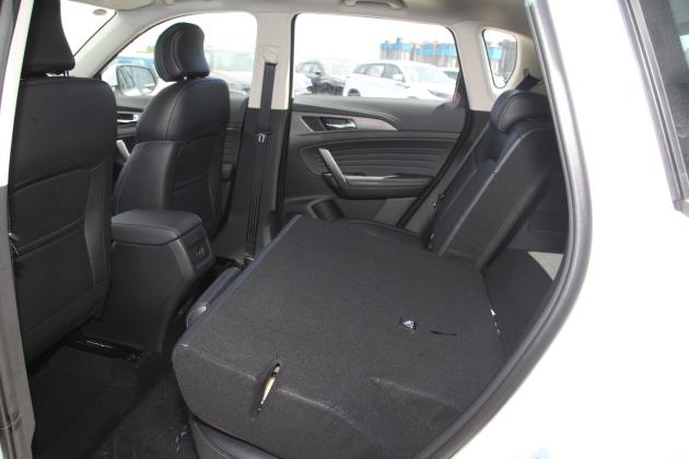 长安cs35plus车尾-座椅-气囊-易车