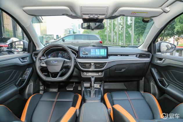 福克斯内饰-后排-发动机-易车