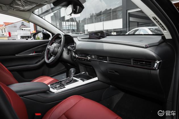 马自达cx30车头方向盘气囊