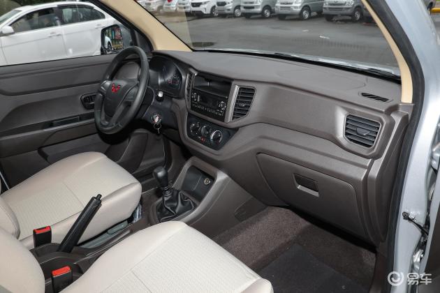 五菱宏光v内饰-空间-发动机-易车