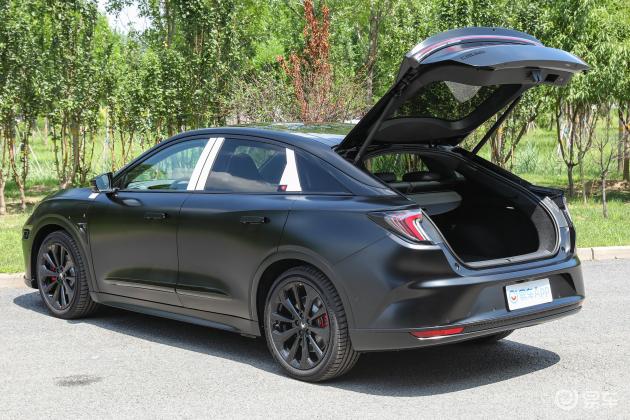 极狐 阿尔法s头灯-座椅-气囊-易车